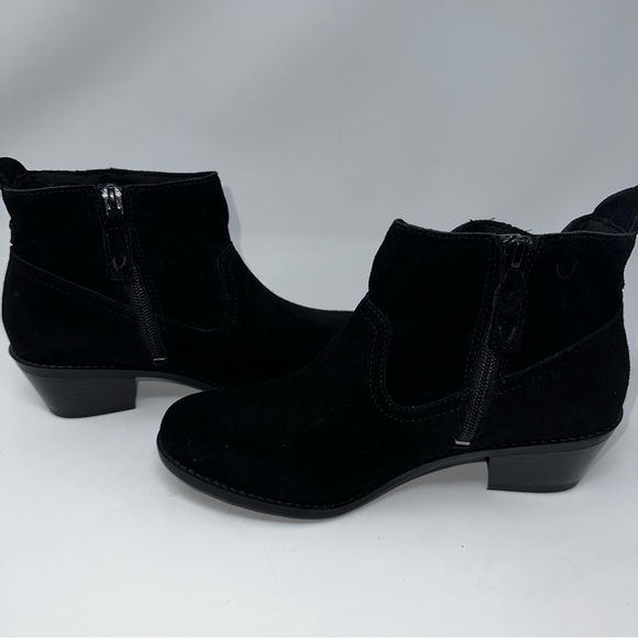 NWOB Vionic Joy Vera Black Suede Water-Resistant Orthotic Ankle Boots Booties 6 - Picture 7 of 12